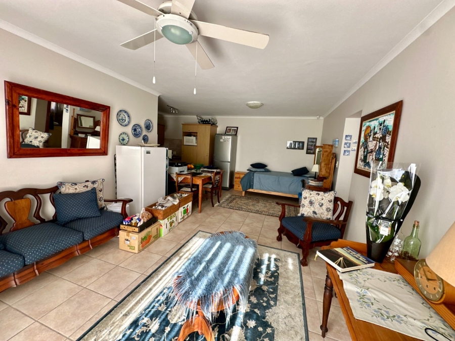 4 Bedroom Property for Sale in Fraaiuitsig Western Cape